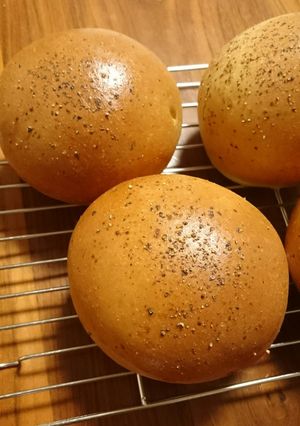 低糖質*オーツブラン胡椒チーズパン-レシピのメイン写真