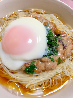 夏バテ撃退! 梅納豆のぶっかけそうめん-レシピのメイン写真