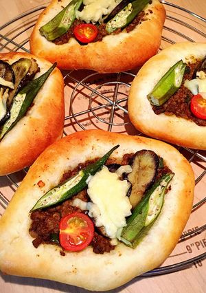 もっちり食感の夏野菜カレーパン-レシピのメイン写真