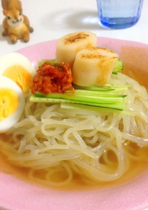 ゴマ油香る♡焼きほぼホタテのせ 韓国冷麺-レシピのメイン写真