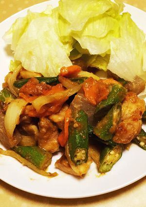 簡単*鶏こんにゃくごまみそ炒め-レシピのメイン写真