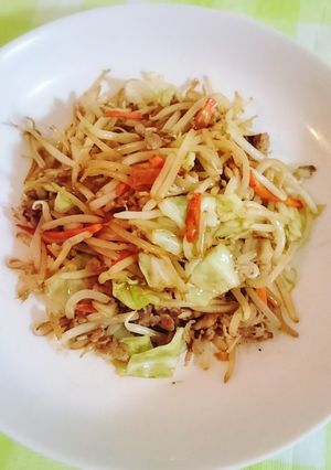 家にあるもので♪今日の夕ご飯は野菜炒め♪-レシピのメイン写真