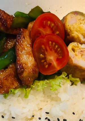 ポークチャップとかまぼこ玉子焼き弁当-レシピのメイン写真