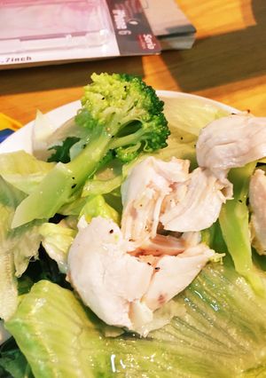 脂質、糖質制限アボガドと鳥肉のサラダ-レシピのメイン写真