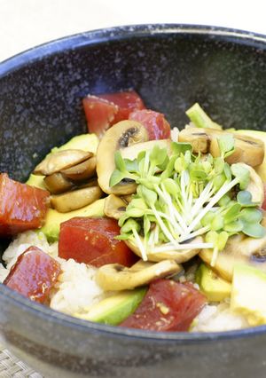 絶品！マッシュルームとアボカドマグロ丼♪-レシピのメイン写真