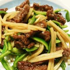รูปของ 青椒肉絲（チンジャオロースー）
