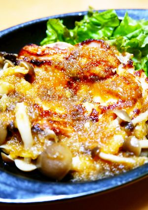 鶏もも肉のステーキ★おろし玉ねぎソース-レシピのメイン写真