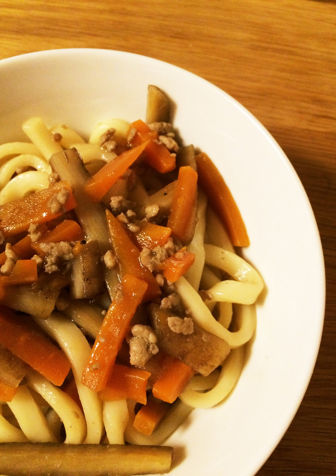 きんぴらごぼうをリメイク☆焼うどん-レシピのメイン写真