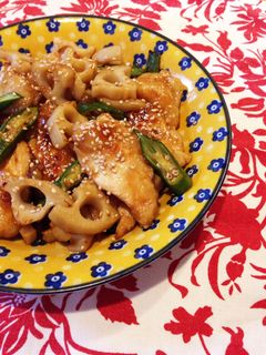 ご飯がススム♡鶏胸肉とレンコンの甘酢炒め-レシピのメイン写真