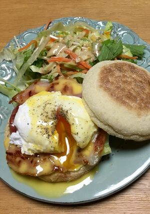 ベーコンエッグベネディクト-レシピのメイン写真