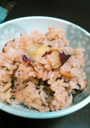 味付け不用！さつま芋とトマトの炊込みご飯-レシピのメイン写真