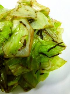 簡単副菜 キャベツの塩昆布炒め-レシピのメイン写真