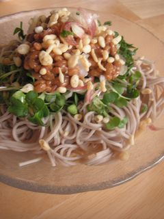 梅ぇ~納豆たぬきそば-レシピのメイン写真