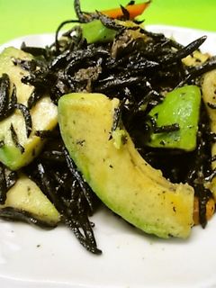 *アボカド入りひじきの煮物*-レシピのメイン写真