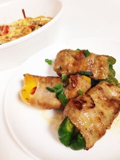 ピーマンの豚肉巻き チーズとトマト-レシピのメイン写真