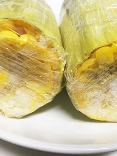 簡単!レンジで茹でたてトウモロコシ☆-レシピのメイン写真