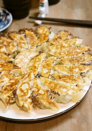 うちの定番！野菜たっぷり過ぎる餃子-レシピのメイン写真