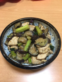 なすと鶏胸の梅しそ炒め-レシピのメイン写真