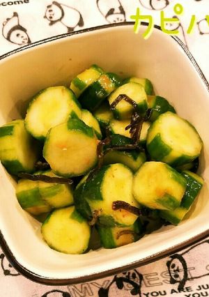 夏にオススメ❁キュウリと梅のあっさり漬け-レシピのメイン写真