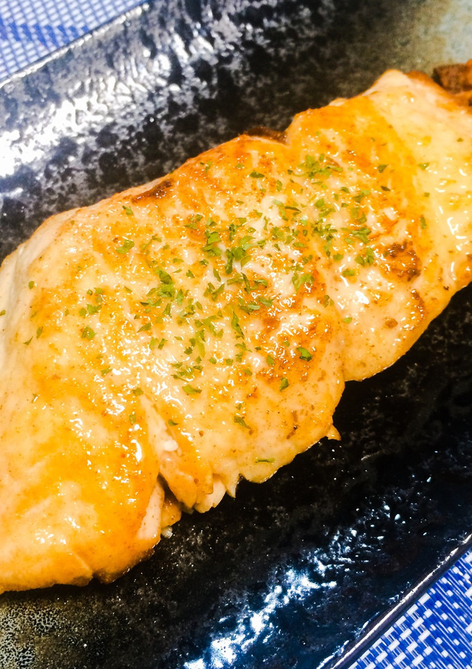 フライパンで簡単15分✨鮭のムニエル-レシピのメイン写真