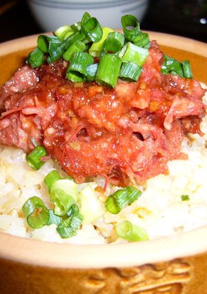 うわっ、なにこれ！コンビーフで焼肉丼風-レシピのメイン写真