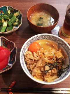 にんにくたっぷり、豚肉のスタミナ丼定食-レシピのメイン写真