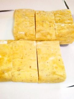 チーズとハーブの卵焼き-レシピのメイン写真