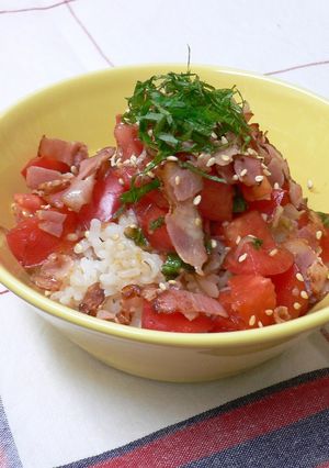 薬味たっぷり♪トマト丼-レシピのメイン写真