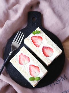 イチゴ♡サンドイッチ-レシピのメイン写真