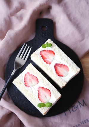 イチゴ♡サンドイッチ-レシピのメイン写真