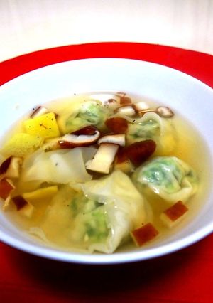 エビと豆苗の帽子ワンタン-レシピのメイン写真