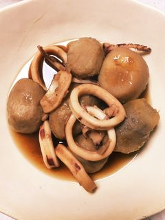 ☆簡単☆イカと里芋の煮物-レシピのメイン写真