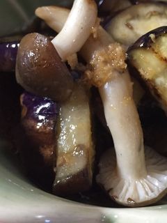 しめじと茄子の生姜醤油和え-レシピのメイン写真