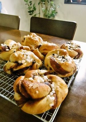 HBで簡単！チョコとコーヒーのねじりパン-レシピのメイン写真