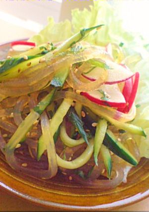 つるつるもちもち♪くずきりの冷やし中華風-レシピのメイン写真