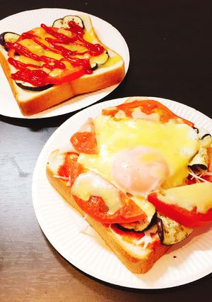 ナスとトマトの夏野菜ピザトースト-レシピのメイン写真