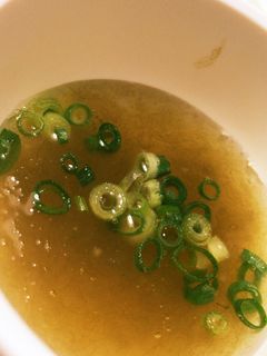 離乳食。とろろ昆布で簡単スープ-レシピのメイン写真