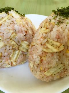 ☆厚切りポテトチップ すき焼き おにぎり-レシピのメイン写真