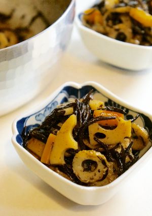 はちみつでコク出し♪具沢山ひじき煮-レシピのメイン写真