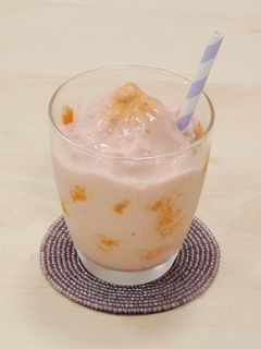 グァバ&いちごヨーグルトスムージー-レシピのメイン写真