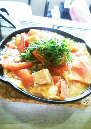 ごま油香る☆高野豆腐とトマトの卵とじ丼-レシピのメイン写真