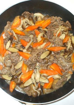 ゴボウと牛肉の味噌煮♪ご飯がすすむおかず-レシピのメイン写真