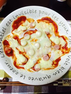 超簡単で時短!餃子の皮でパリパリピザ♡-レシピのメイン写真