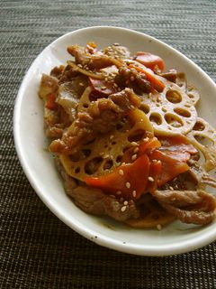 蓮根と人参と豚肉のピリ甘辛炒め。-レシピのメイン写真