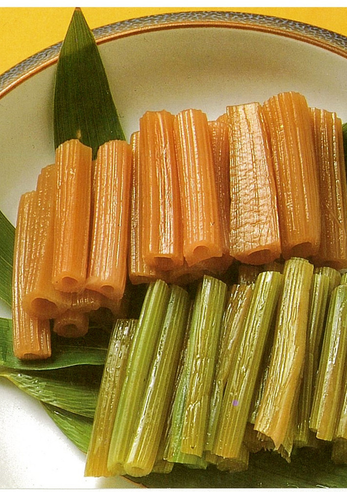 フキとシャクの漬物-レシピのメイン写真