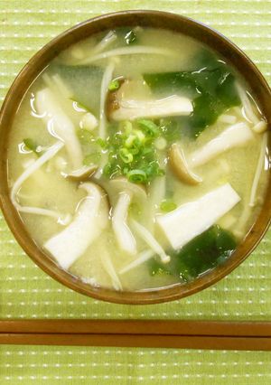 どっさりキノコの菌活おみそ汁-レシピのメイン写真