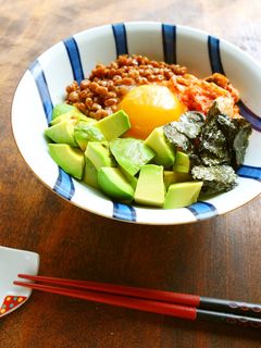 アボカドキムチ納豆丼-レシピのメイン写真