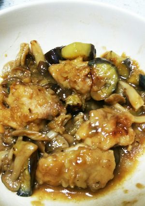 簡単柔らか鶏肉と茄子としめじの照り焼き-レシピのメイン写真