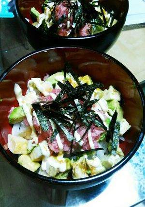 アボカドとマグロのたたきのコク旨丼♪-レシピのメイン写真