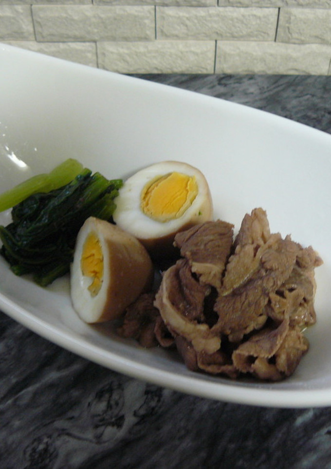 ゆで卵と薄切り肉の煮込み-レシピのメイン写真